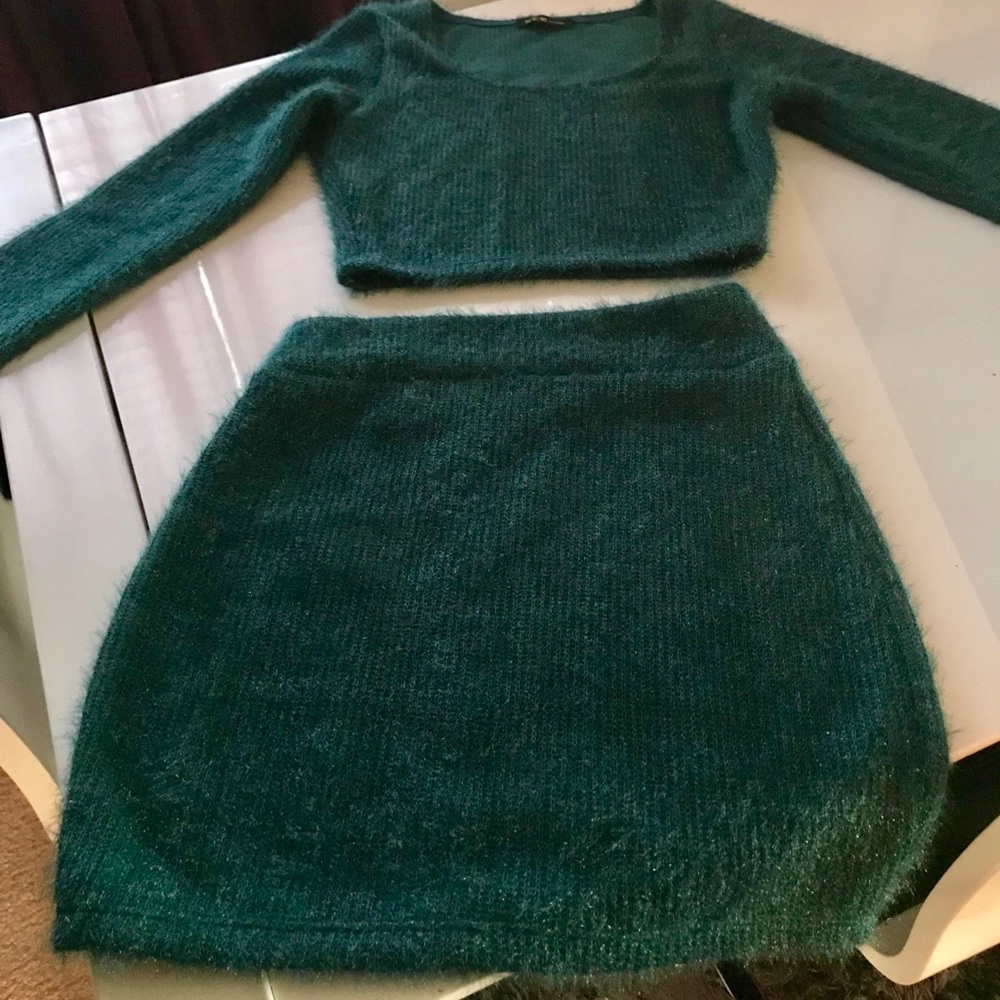 💚Fashion Nova fuzzy mini skirt set 💚